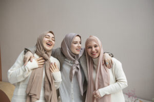 Lebaran Sebentar Lagi, Ini Cara Berbusana Menurut Pandangan Islam