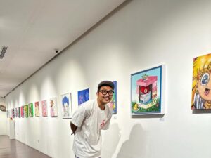 Kenalan dengan Muklay, Seniman Nyentrik Indonesia yang Mendunia