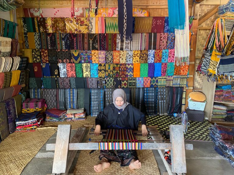 Kain Tenun Desa Sade, dari Lombok untuk Dunia!