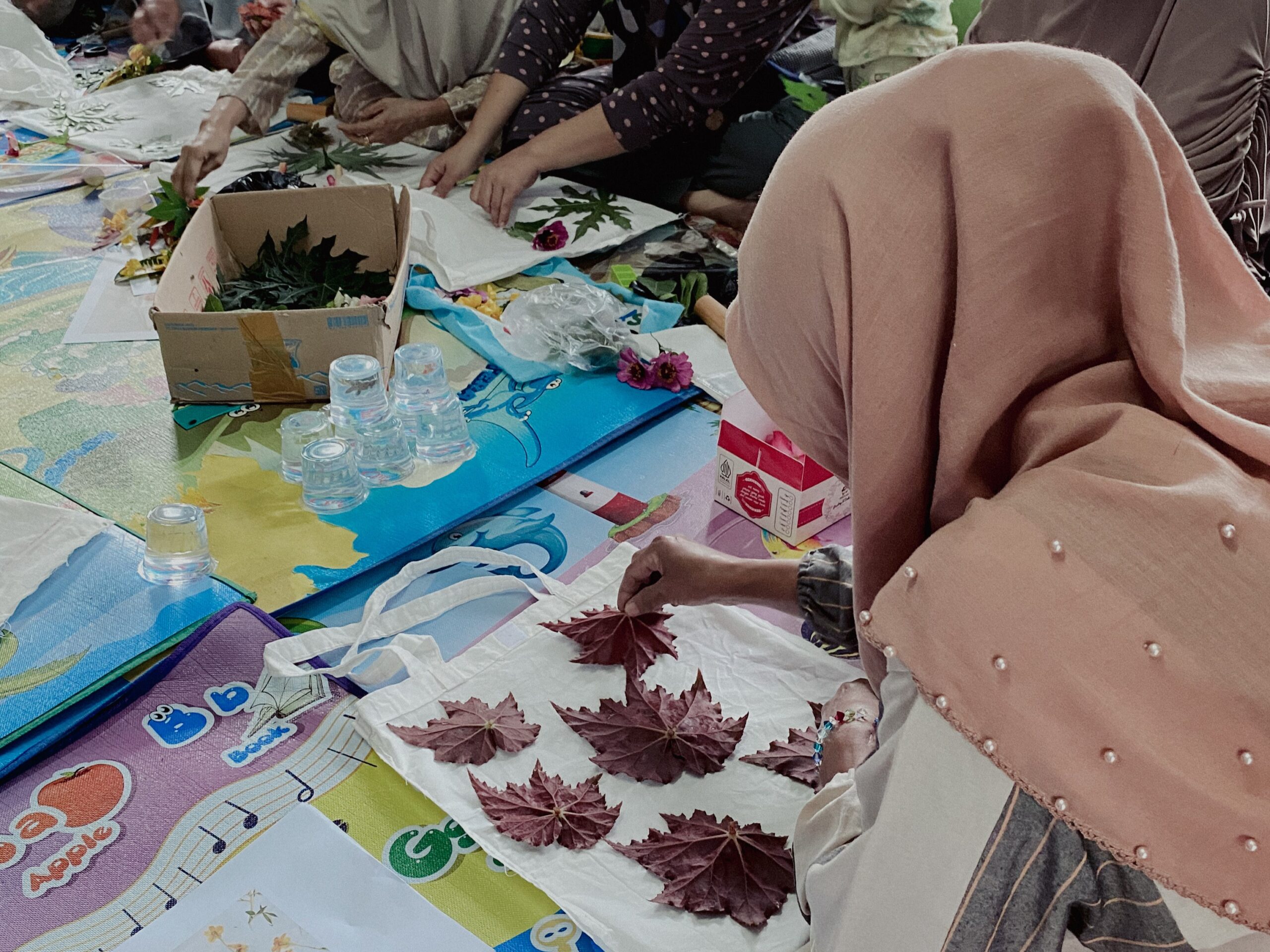 ecoprint sumber instagram @pmm_mergosono68