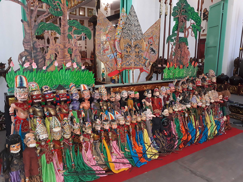 Kesenian Wayang Golek yang Sampai Kini Masih Menjadi Tradisi Di Jawa Barat