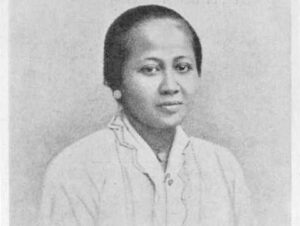 Dari Jepara ke Dunia: Keanggunan Kartini dalam Gaya Berbusana