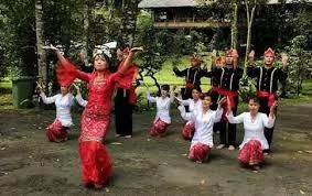 Tari Maengket