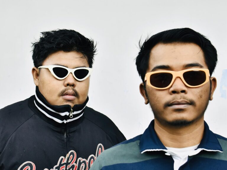 Kolaborasi Roomie Boys Alert dan Rio Lazuardo