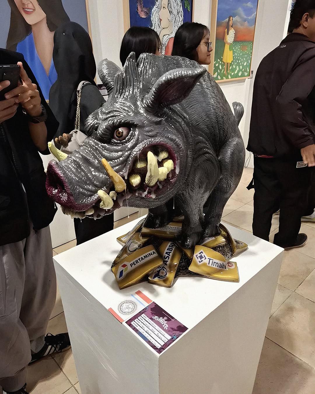 seni patung
