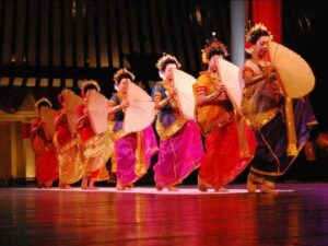 Sejarah dan Makna Filosofis Tari Pakarena, Tarian Tradisional Khas Makassar