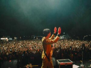 Musik Indie, Lebih dari Sekadar Senja dan Kopi: Ini Dia Ciri-Cirinya yang Bikin Beda