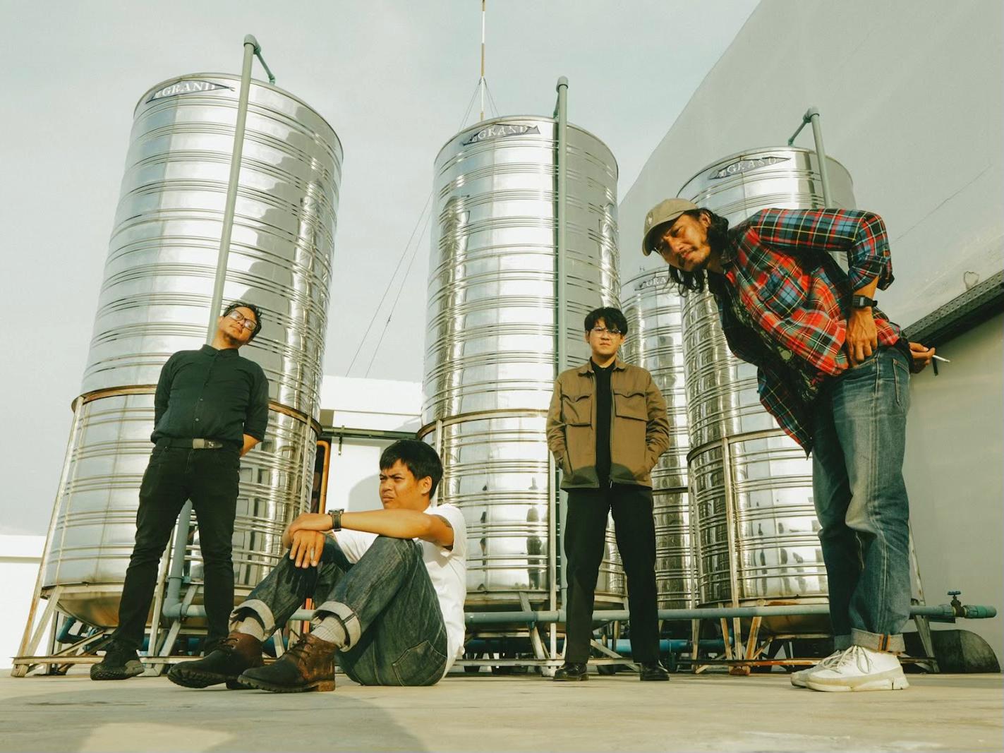 Inveigh: Band Indie Punk