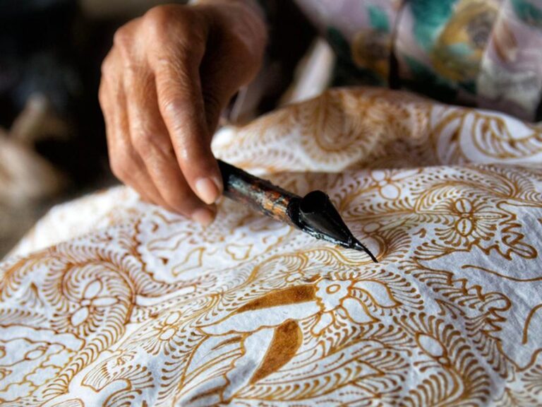 Ciri-Ciri Batik Tulis