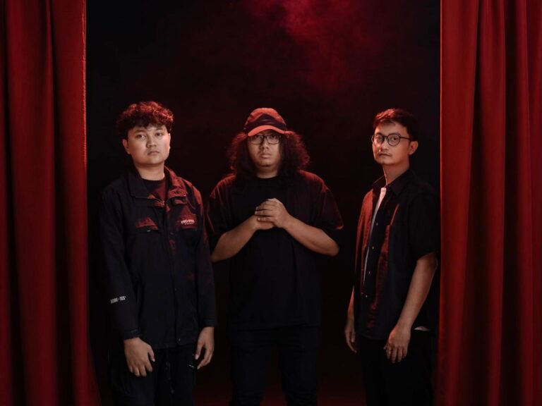 Eve After Dark Rilis “Flowers Bloom” Gambarkan Luka Emosional Mendalam
